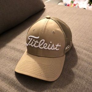 Titleist Men's Tour Performance Hat Small/Medium